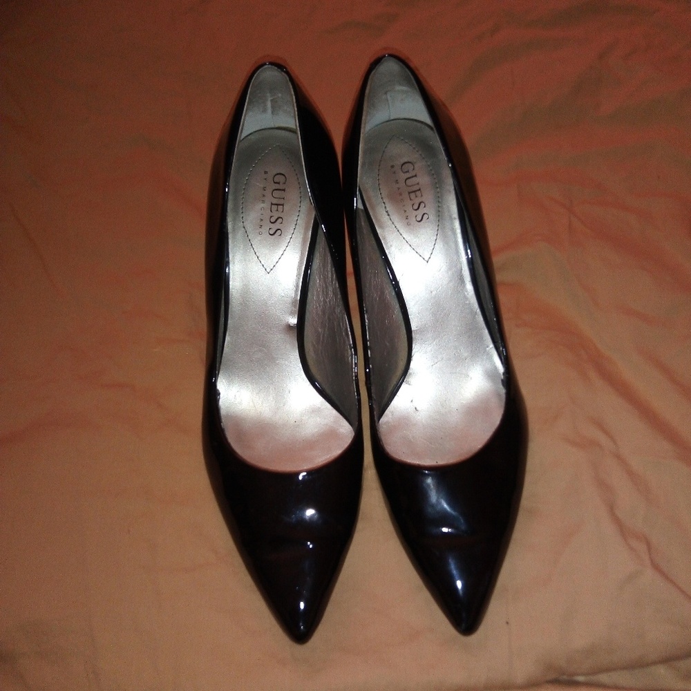Guess heels sz 9